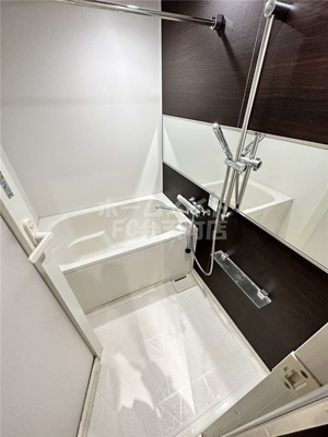 【浴室】 | オルフェアXV番館 | 日々の疲れを癒すお風呂付です