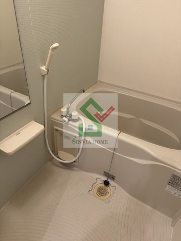 パーシモンケティーの浴室