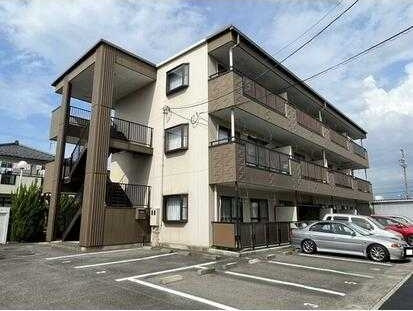 リンピア魚住の外観