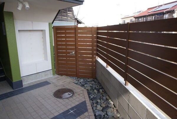 Bustle岐阜羽島のエントランス