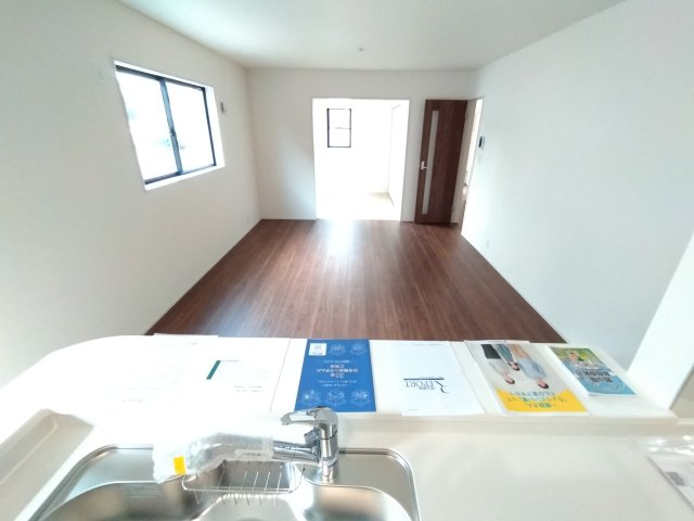 笠間市岩間駅西　第2の独立洗面台|同施工洗面です。シャワー付き三面台ワイドな三面鏡～収納も充実～忙しい朝には心強いです～！！