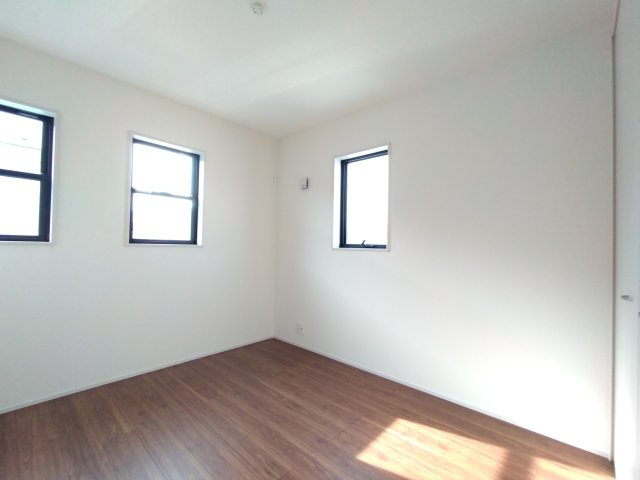 笠間市岩間駅西　第2の洋室|同施工洋室です。お子様のお部屋にピッタリ～！お子様の成長と共にお部屋作りを楽しもう～思春期のプライバシーも重視～！！