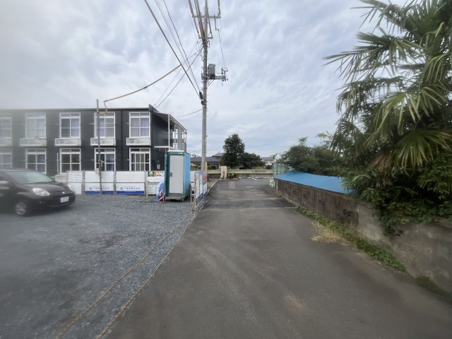 笠間市岩間駅西　第2の前面道路含む現地写真|2025年12月上旬完成予定です。