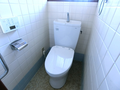 【トイレ】 | 【インスペクション実施済】中古一戸建　玉島乙島　11LDK | 1階トイレ。