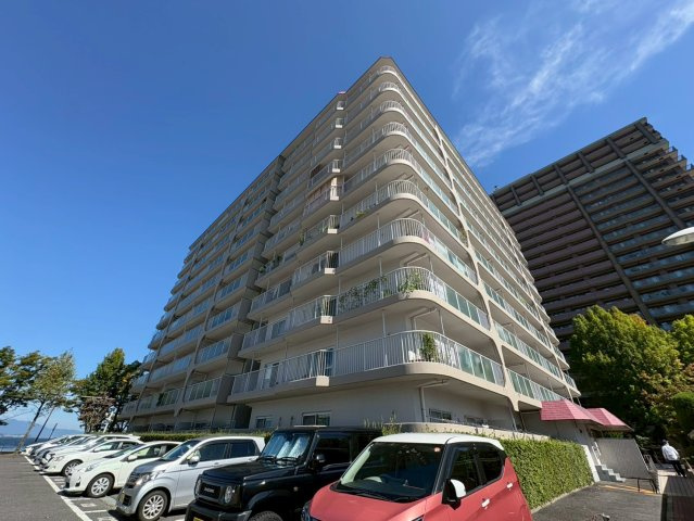 ＪＲ＆京阪の２沿線利用可能◆ＬＤＫ２１.４帖の開放的な間取り◆南面バルコニー◆ルネ大津３号棟の外観|外観