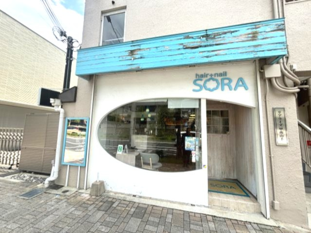 リアライズ甲南山手（西棟）のエントランス