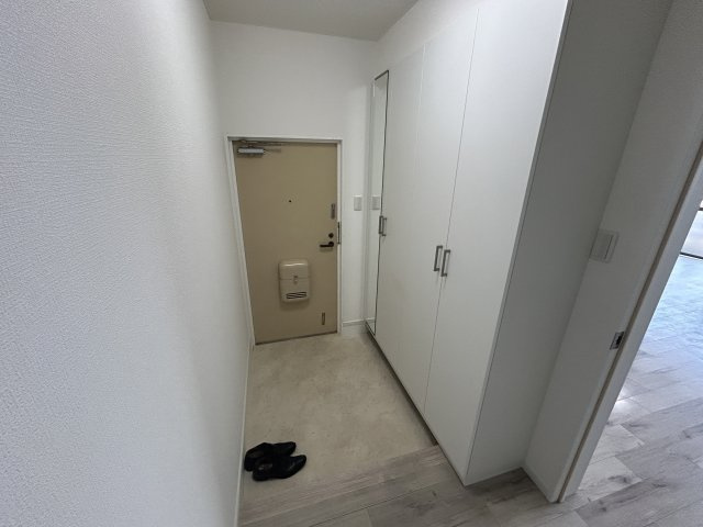 アカカベビルの玄関