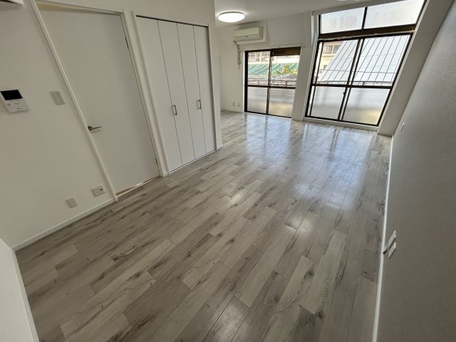 アカカベビルの居間・リビング