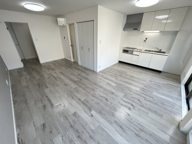 アカカベビルの居間・リビング