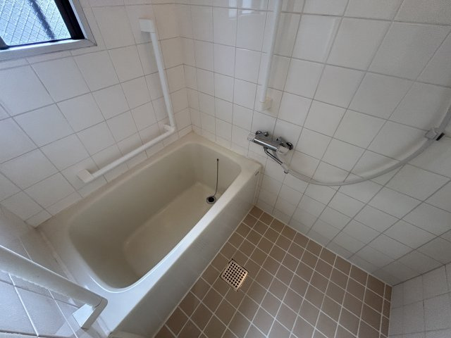 アカカベビルの浴室