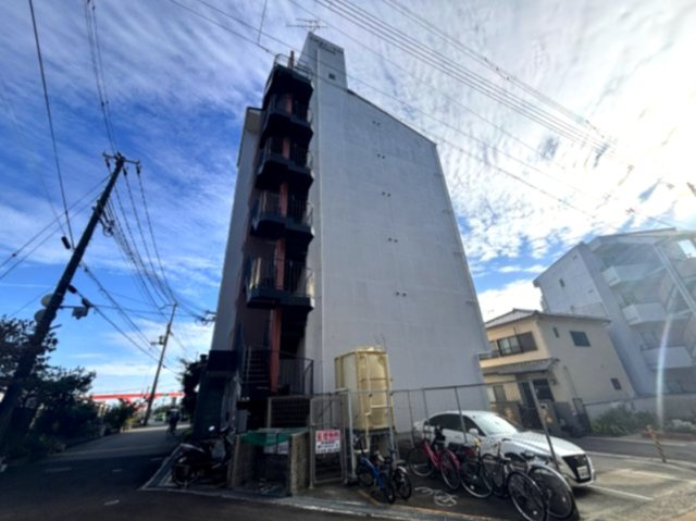 シェトワ大石の外観