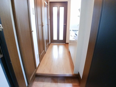 【玄関】 | 嵐山パレス | 明るい玄関です