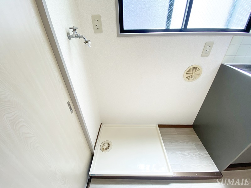 パレス内田２号館のその他|ローソン王子二丁目店