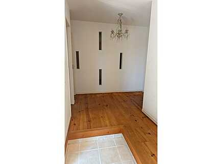 広島市東区尾長東３丁目の玄関