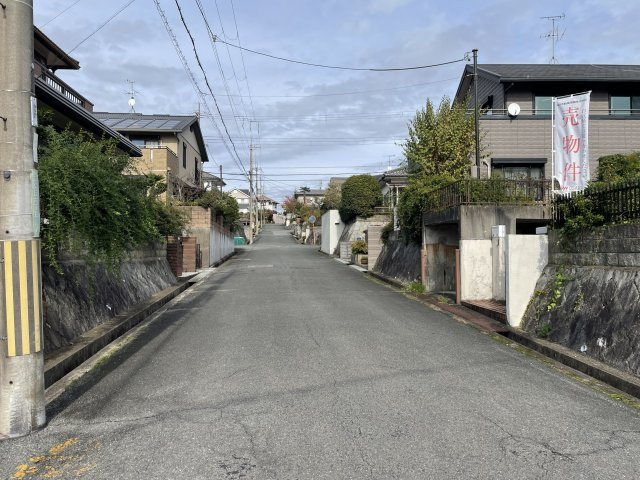 平群町緑ケ丘土地（更地渡）の画像