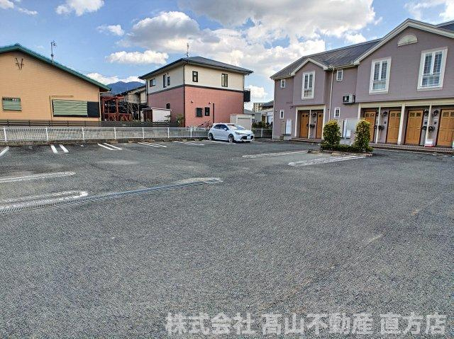 アメニティの駐車場