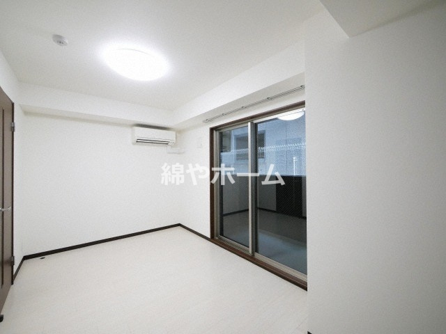 グランパシフィック桜川WESTの居間・リビング|ゆったりとしたリビングです