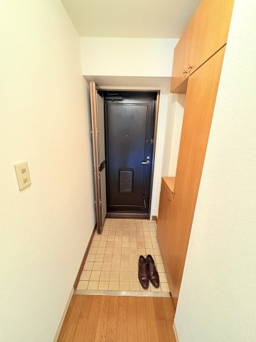 エルコンフォール新三田の玄関