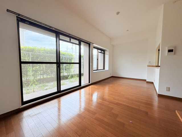 エルコンフォール新三田の居間・リビング