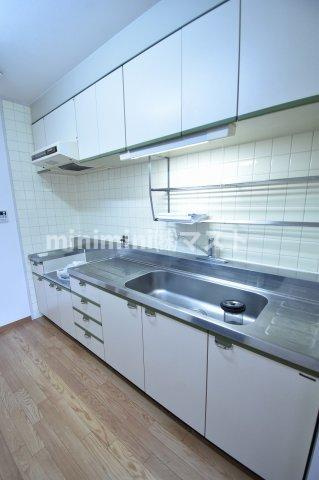 アストレアウチアワジのキッチン|※建物内別間取参考写真