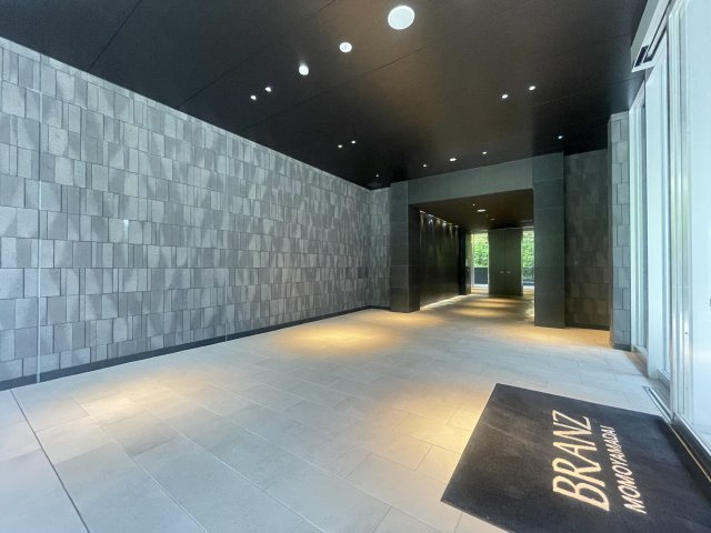 ブランズ桃山台のエントランス