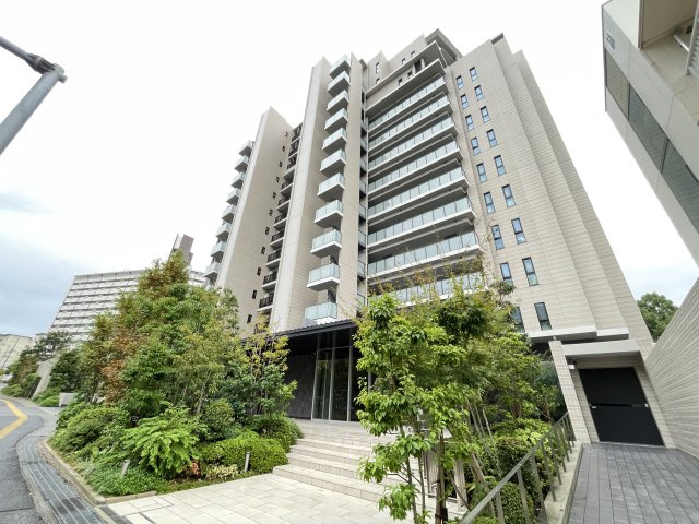 ブランズ桃山台の外観