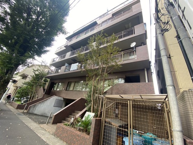 ヒルサイドガーデン・ゼルコバ