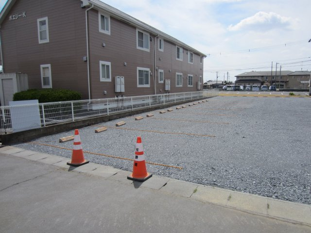 佐和駅前　西駐車場（G3パーキング）の外観|建物外観を気になさる方へ、見た目の良い物件です