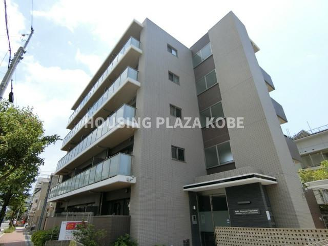 ヴェルドミール鷹取の外観