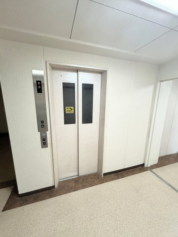 清新中央ハイツ6号棟　６階　リ　フォーム済のその他共用部分