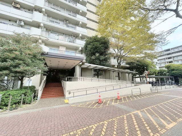 清新中央ハイツ6号棟　６階　リ　フォーム済の外観