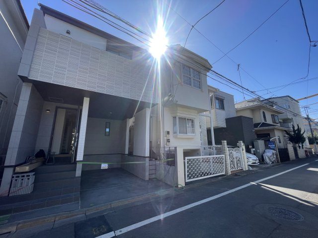 練馬区中村南1丁目　大型ロフト×ビルトイン車庫　新築戸建限定1棟の前面道路含む現地写真