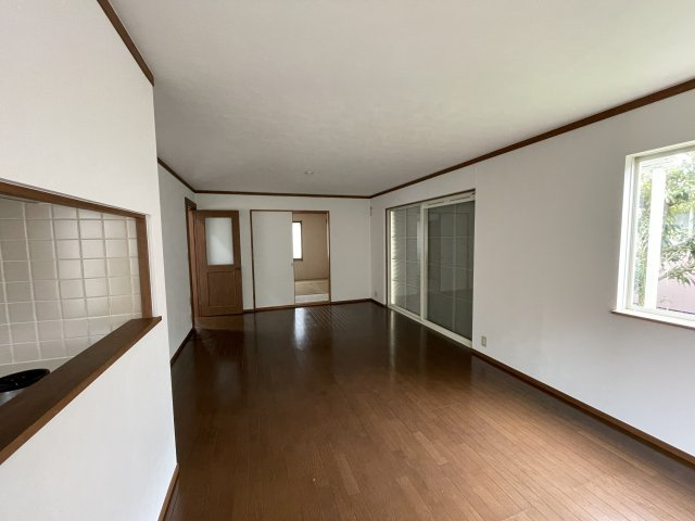 季美の森東1丁目中古戸建の居間・リビング