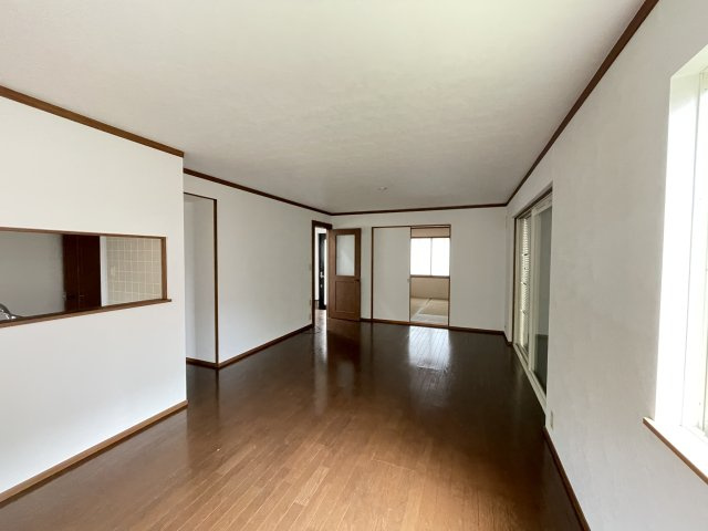 季美の森東1丁目中古戸建の居間・リビング