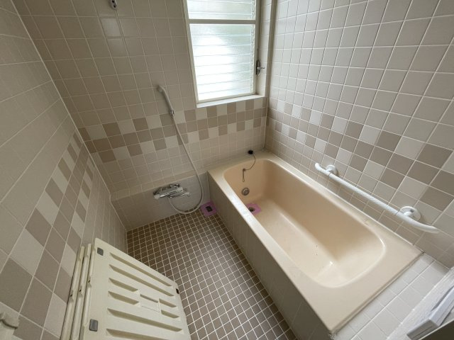 季美の森東1丁目中古戸建の浴室
