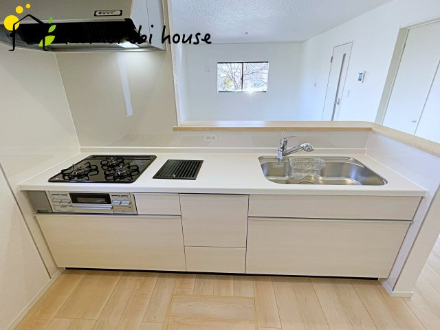 鴻巣市筑波　第5　新築一戸建て　クレイドルガーデン　04のキッチン|26.1.23撮影済み