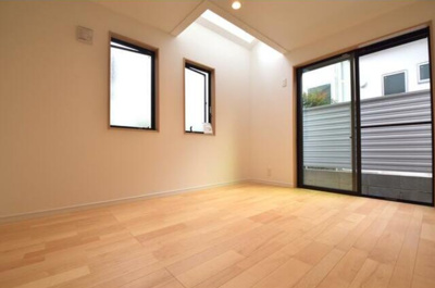 【洋室】 | ～千歳烏山駅の邸宅　新築戸建～