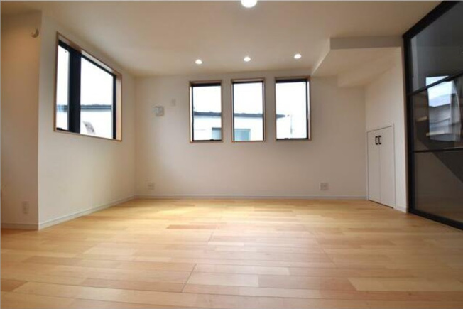 【居間・リビング】 | ～千歳烏山駅の邸宅　新築戸建～