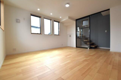 【居間・リビング】 | ～千歳烏山駅の邸宅　新築戸建～