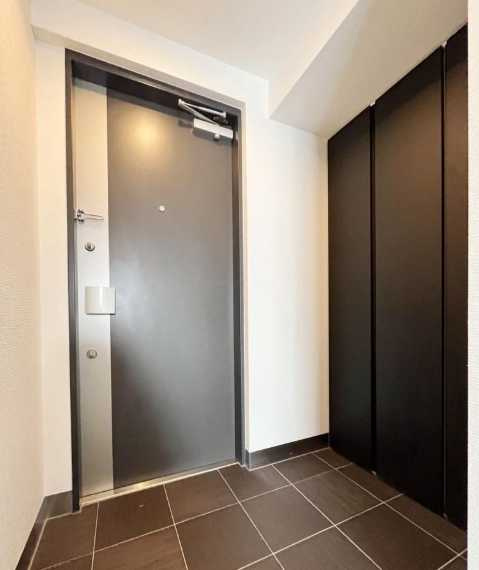 モデルノトッレ松濤　礼金0　分譲賃貸　角部屋　高層階の玄関