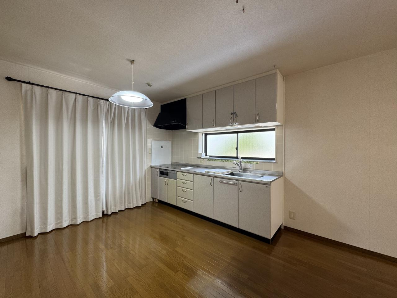 高知市仲田町　中古戸建てのキッチン|２F:キッチン