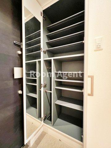 プレサンス久屋大通セントラルパークの玄関