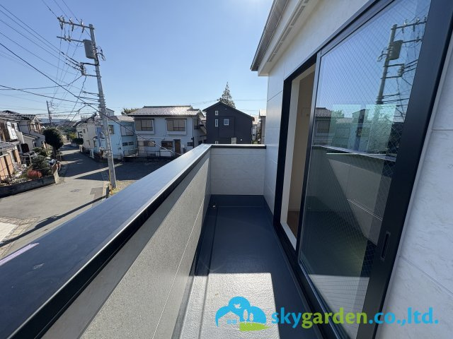 綾瀬市寺尾本町1期　新築戸建　全2棟1号棟のバルコニー|洗濯物が良く乾きそうです