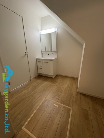 綾瀬市寺尾本町1期　新築戸建　全2棟1号棟の脱衣所|なかなかゆったりしています