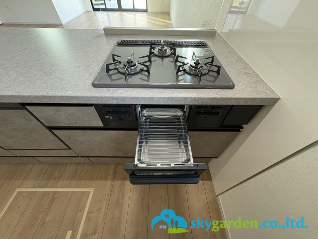 綾瀬市寺尾本町1期　新築戸建　全2棟1号棟のキッチン|キッチンガスコンロ