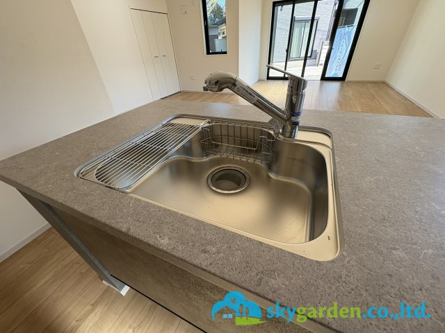 綾瀬市寺尾本町1期　新築戸建　全2棟1号棟のキッチン|シンク