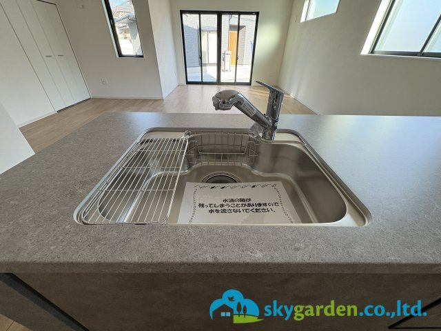 綾瀬市寺尾本町1期　新築戸建　全2棟1号棟のキッチン|シンク