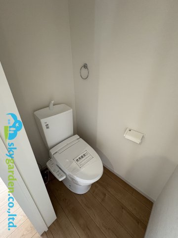 綾瀬市寺尾本町1期　新築戸建　全2棟1号棟のトイレ|2階のトイレ