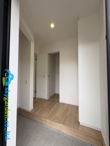 綾瀬市寺尾本町1期　新築戸建　全2棟1号棟の玄関|毎日通る玄関はこちらです