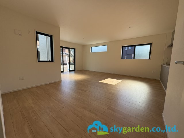 綾瀬市寺尾本町1期　新築戸建　全2棟1号棟の居間・リビング|ゆったりとしたリビングです